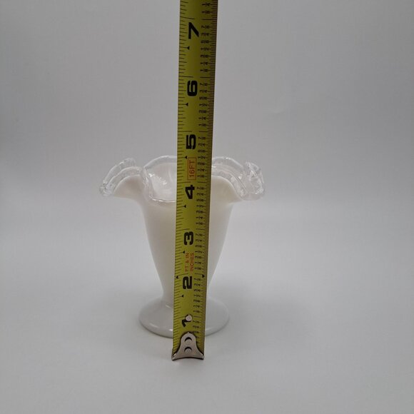 Fenton White Silvercrest Glass Vase Ruffled Edge Elegant Collectible Glassware - Picture 2 of 8
